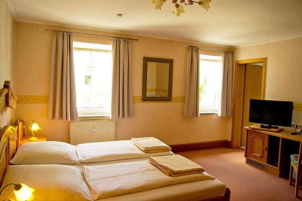 Hotel Garni Promenade Weissenhorn Bagian luar foto