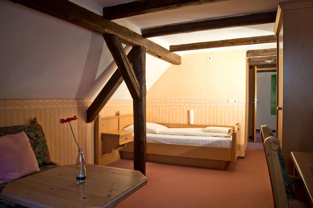Hotel Garni Promenade Weissenhorn Bagian luar foto