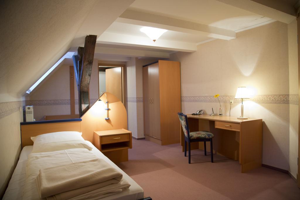 Hotel Garni Promenade Weissenhorn Ruang foto